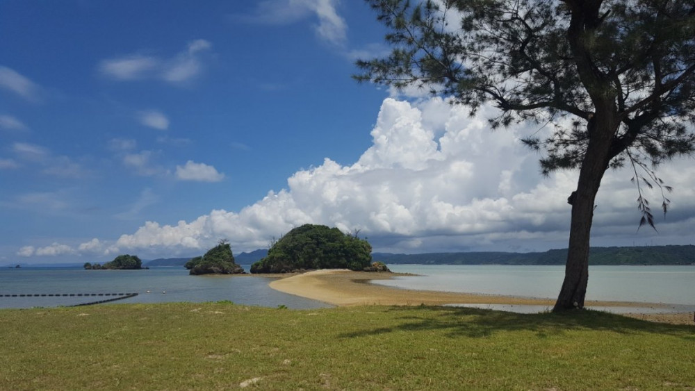 屋我地ビーチ