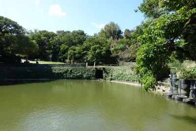 龍淵橋(県指定有形文化財)