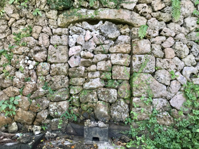 伊祖の高御墓（県指定有形文化財）