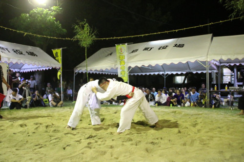 真謝稲穂祭角力大会