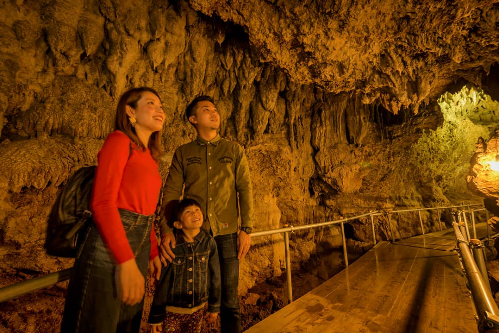 CAVE OKINAWA　気軽に楽しめる神秘の鍾乳洞!