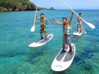 沖縄の海でSUP体験してみませんか？(^_-)-☆