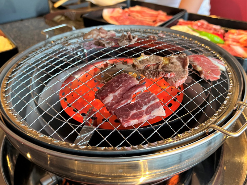 屋内BBQ以外にも持込BBQができるブースもあります！詳しくは店舗まで！