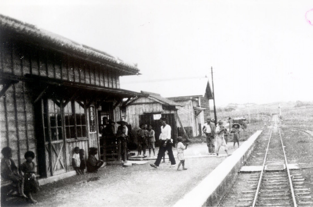 沖縄県鉄道 糸満線「東風平駅」　画像提供：那覇市歴史博物館