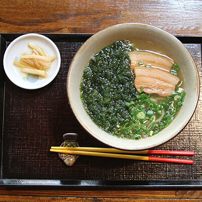 屋宜家　沖縄そばと茶処