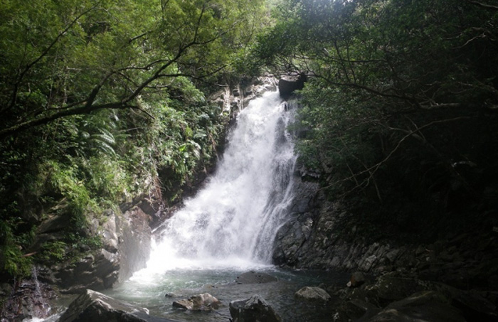 比地大滝渓流トレッキング